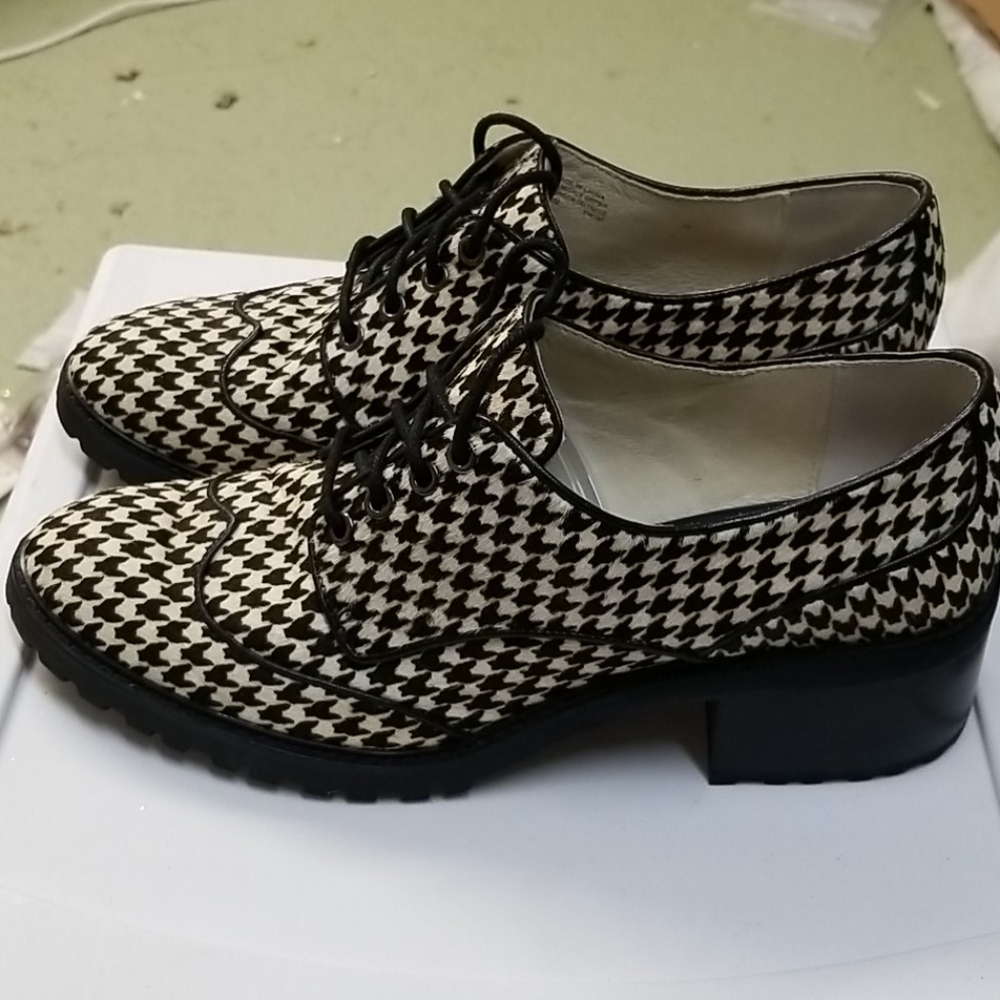 Michael Kors checkered shoes - Picture 2 of 4